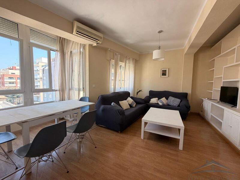 Appartement voor lange termijn huur in Almería, Almería