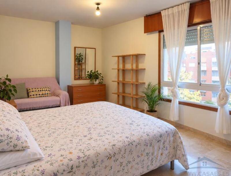 Apartment for Long Term Rent in Almería, Almería