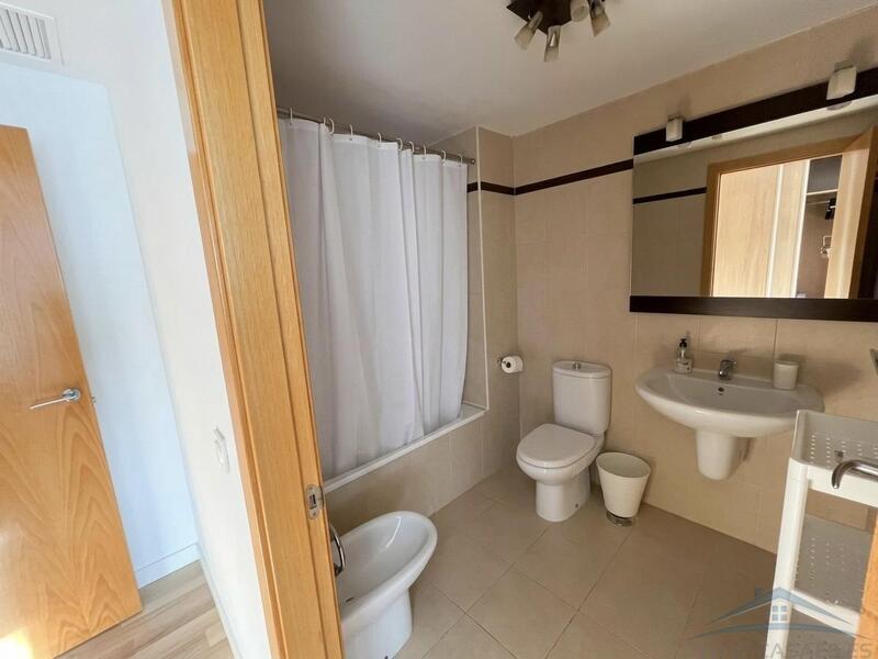 3 bedroom Apartment for Long Term Rent
