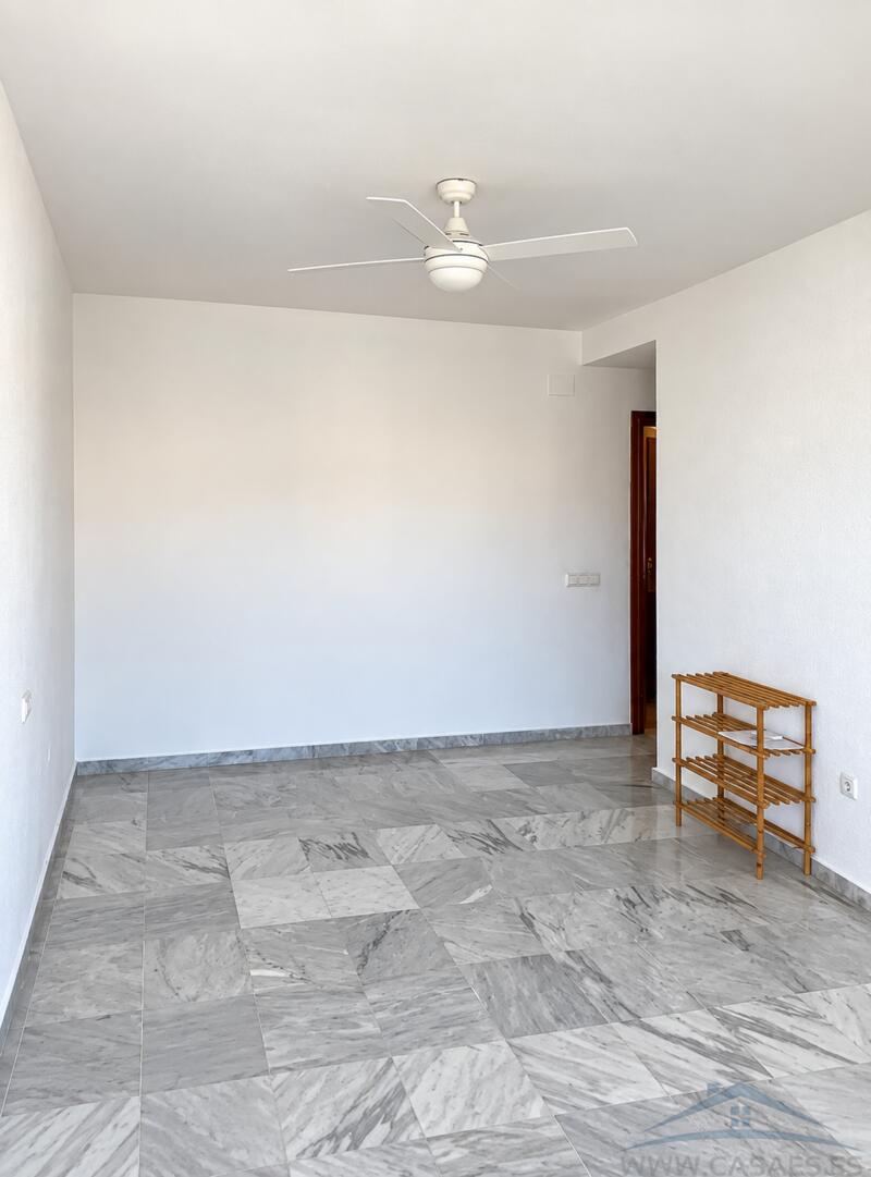 3 bedroom Apartment for Long Term Rent 3 bedroom Apartment for Long Term Rent