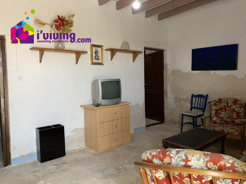 Country House for Long Term Rent in Uleila del Campo, Almería
