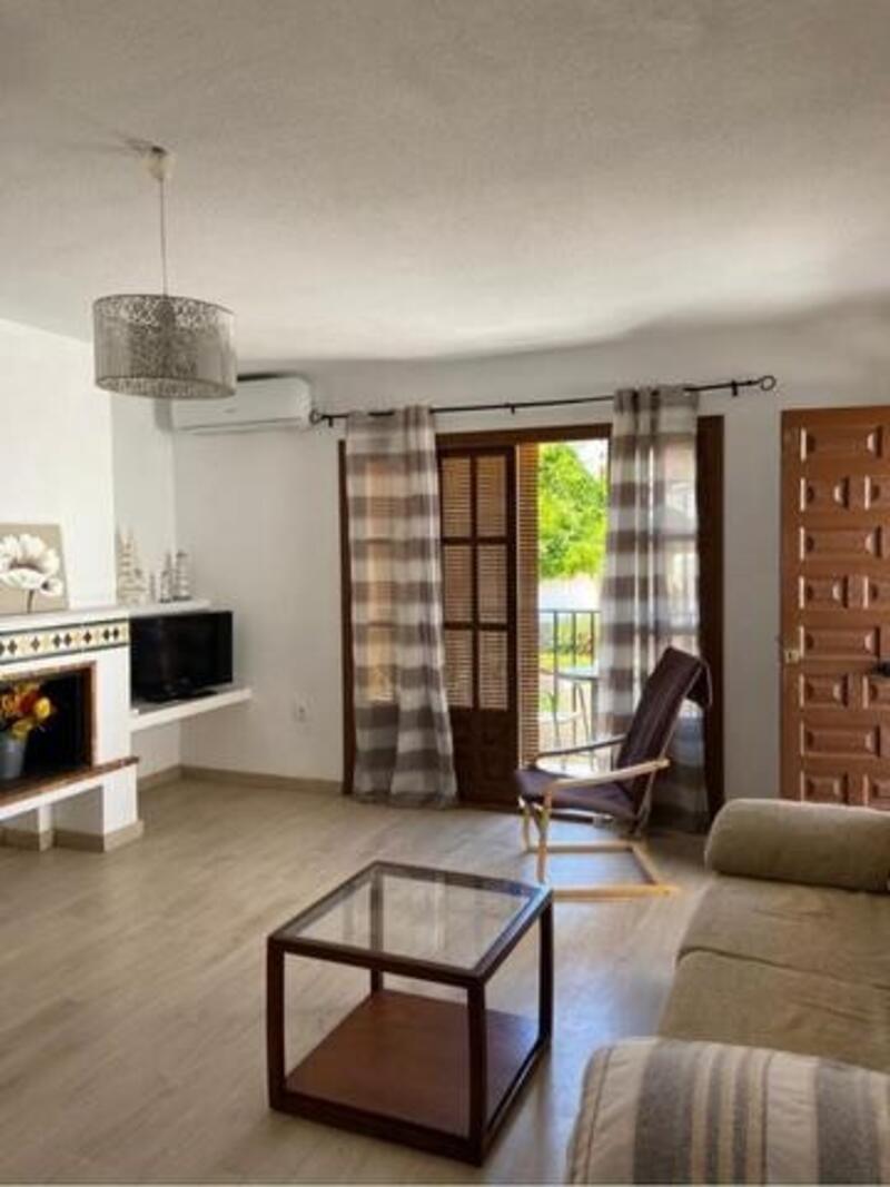 Apartamento para alquiler a largo plazo en Vera, Almería