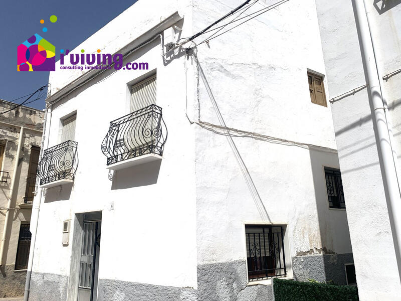 Maison de Ville à vendre dans Macael, Almería