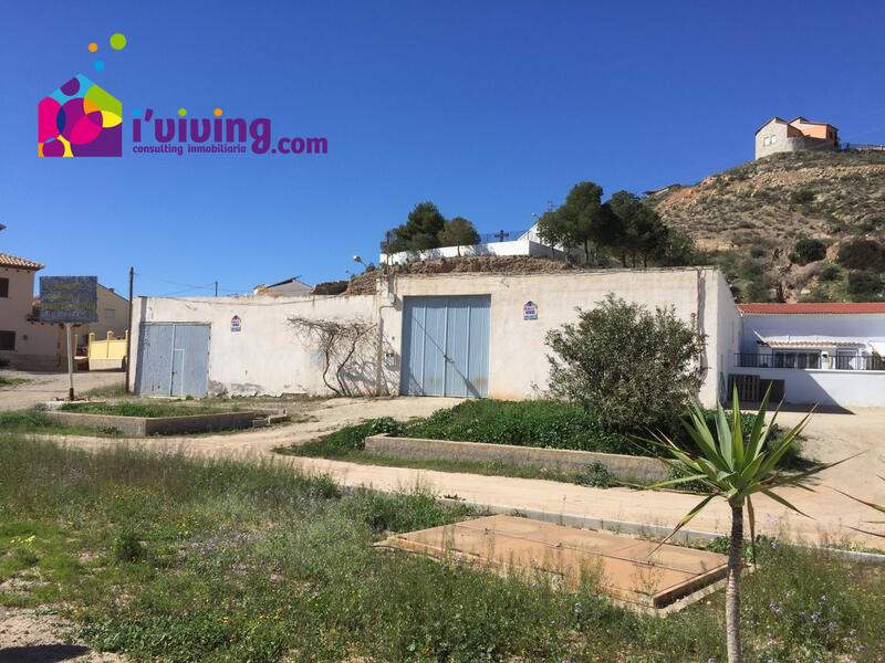 Local Comercial en venta en Cantoria, Almería