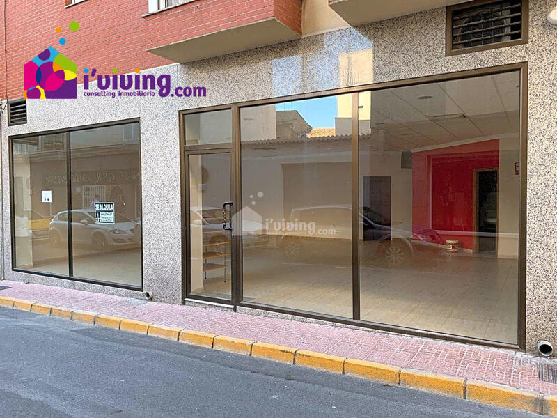 Local Commercial à louer à long terme dans Albox, Almería