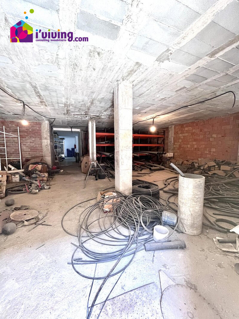 1 Cuarto Local Comercial en venta