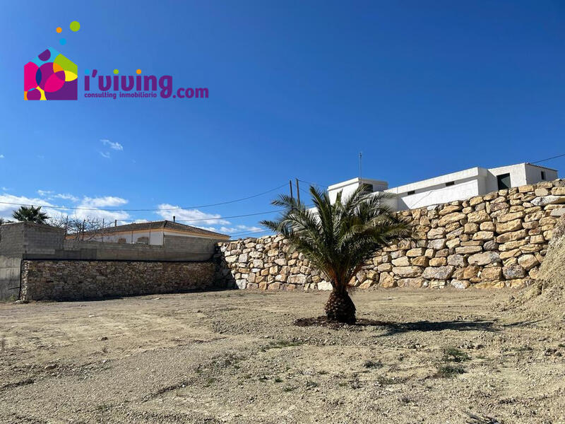 Grundstück für Langzeitmiete in Albox, Almería