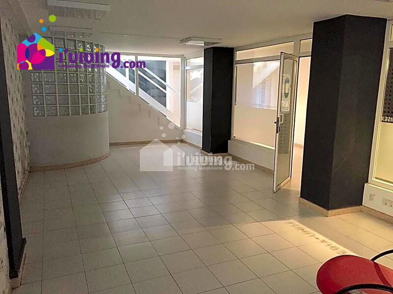 Commercial Property for Long Term Rent in Albox, Almería