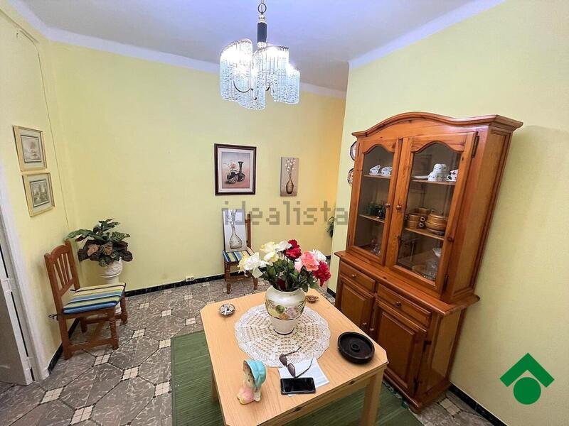 2 bedroom Townhouse for sale