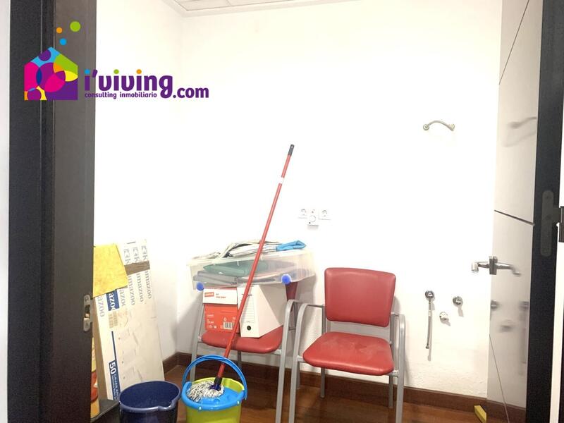 2 Cuarto Local Comercial en venta