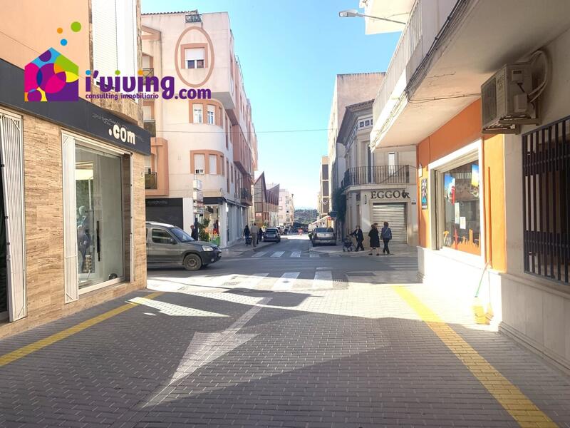 1 Cuarto Local Comercial para alquiler a largo plazo