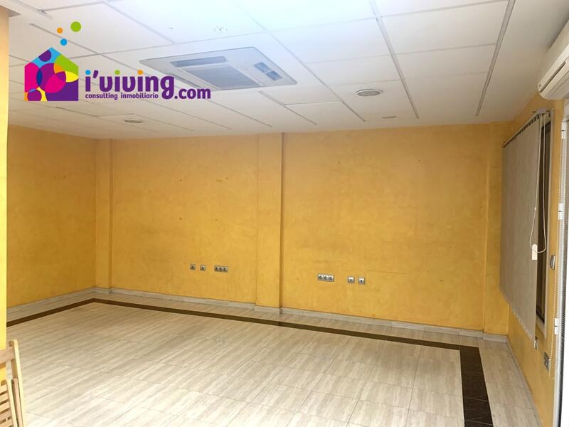 1 bedroom Commercial Property for Long Term Rent