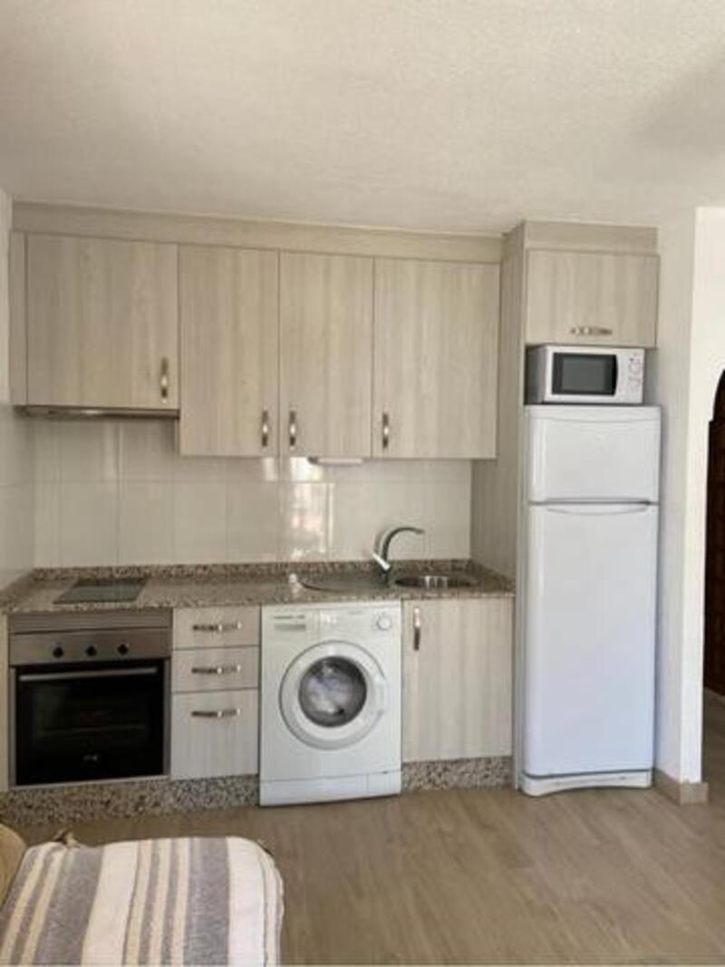 1 bedroom Apartment for Long Term Rent