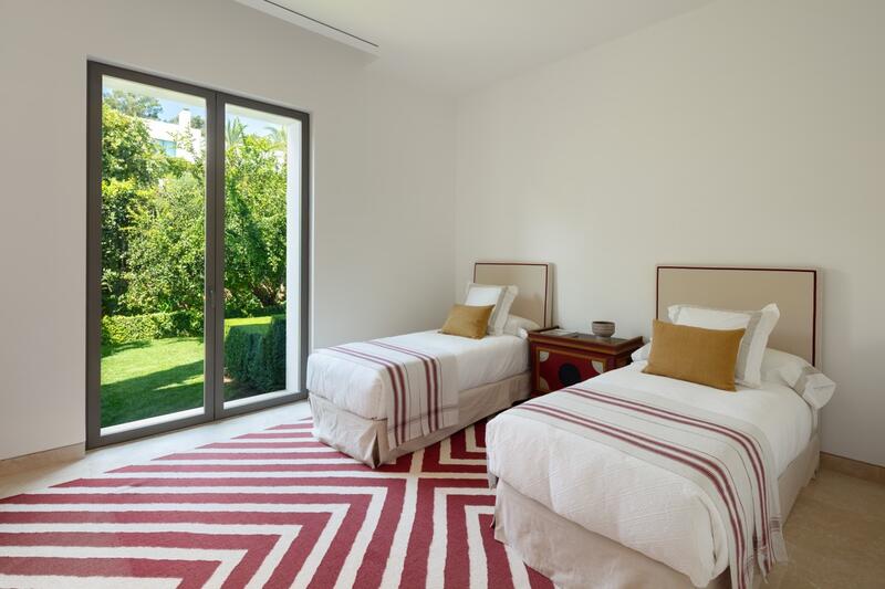 6 bedroom Villa for sale