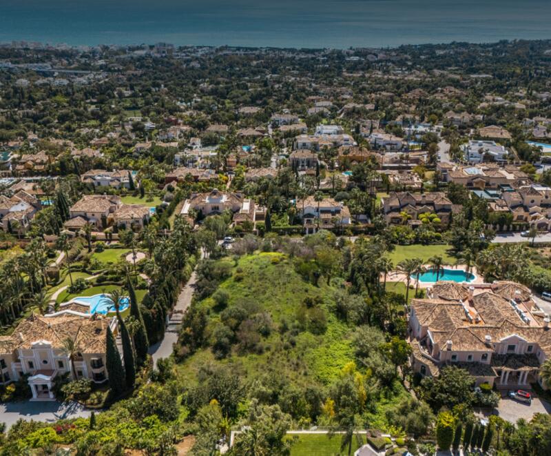 Land for sale in Marbella, Málaga