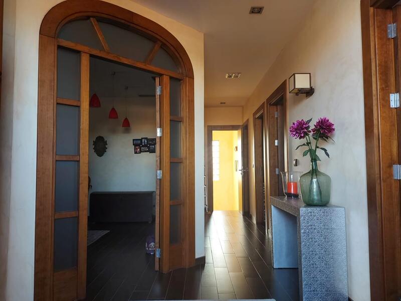 4 Cuarto Villa en venta