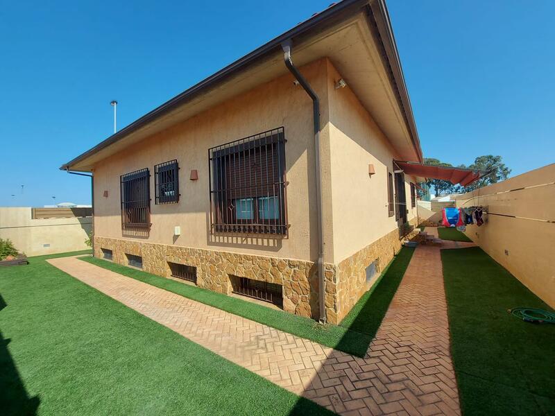 4 bedroom Villa for sale