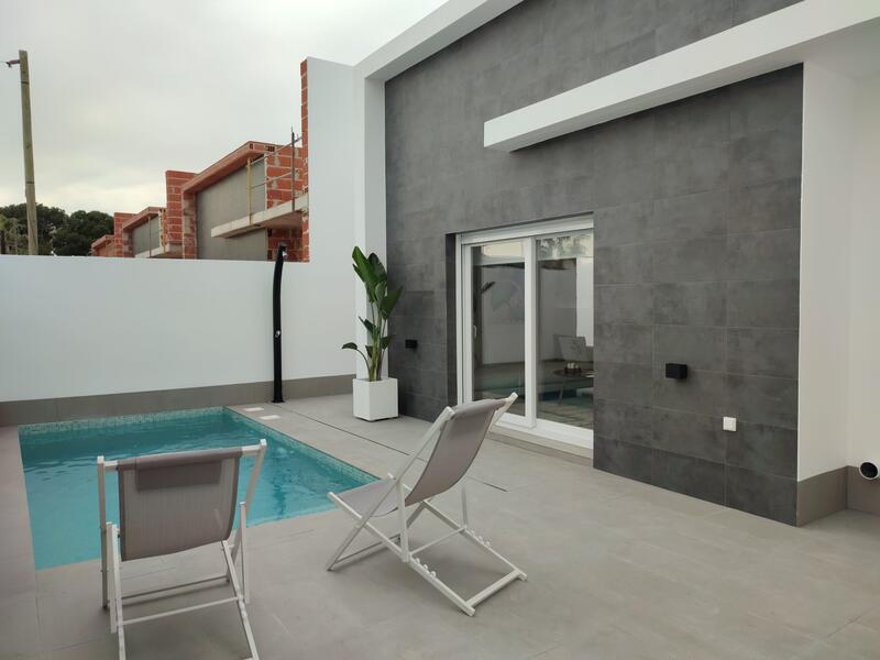 Villa en venta en Balsicas, Murcia