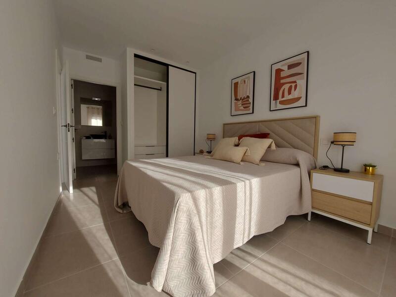 2 slaapkamer Villa Te koop 2 slaapkamer Villa Te koop