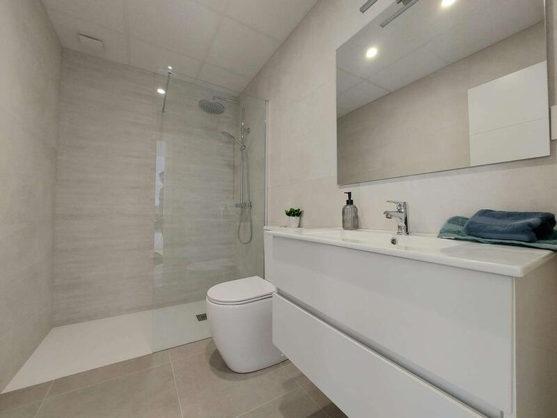 2 slaapkamer Villa Te koop 2 slaapkamer Villa Te koop