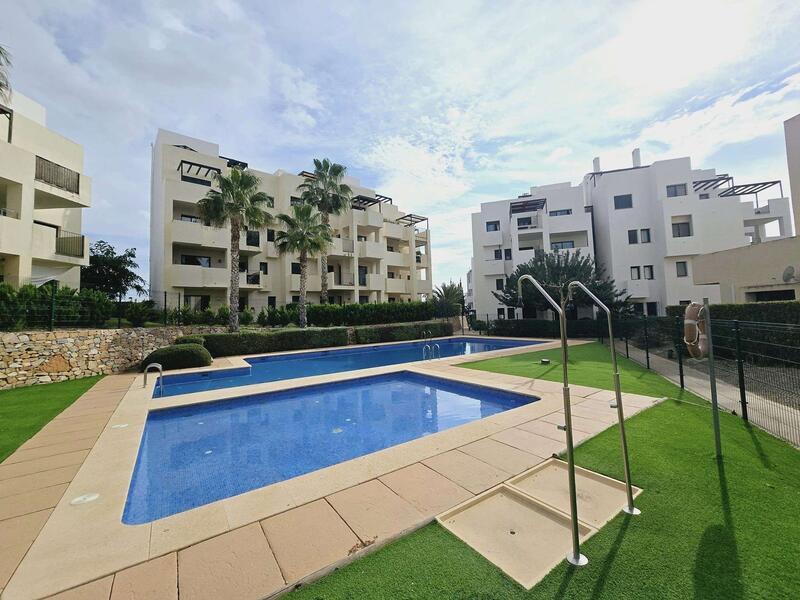 3 bedroom Apartment for sale