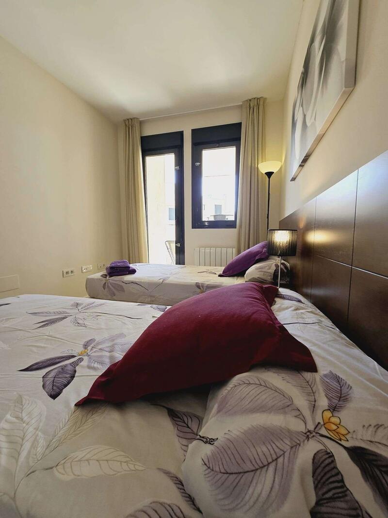 2 slaapkamer Appartement Te koop 2 slaapkamer Appartement Te koop