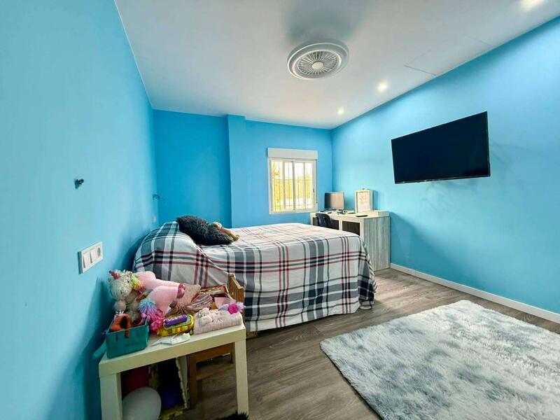 3 bedroom Country House for sale