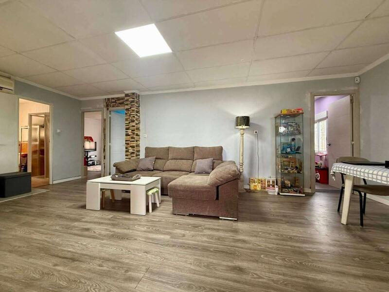 3 bedroom Country House for sale