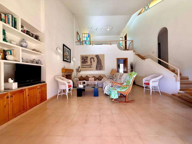 4 bedroom Villa for sale