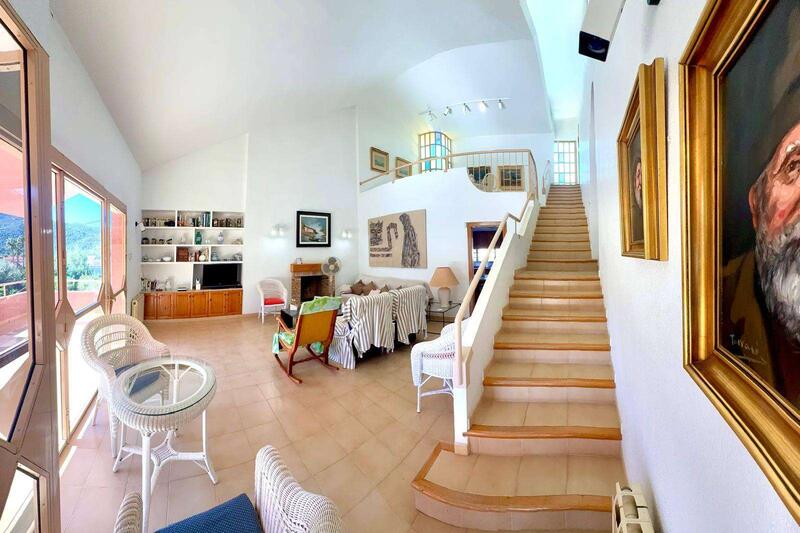 4 bedroom Villa for sale