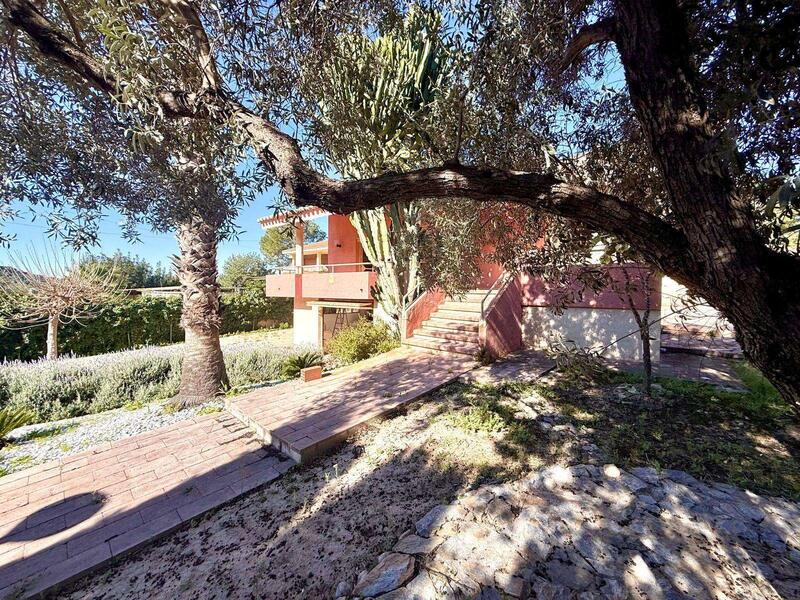 4 bedroom Villa for sale