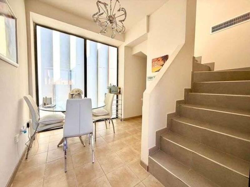3 bedroom Apartment for sale