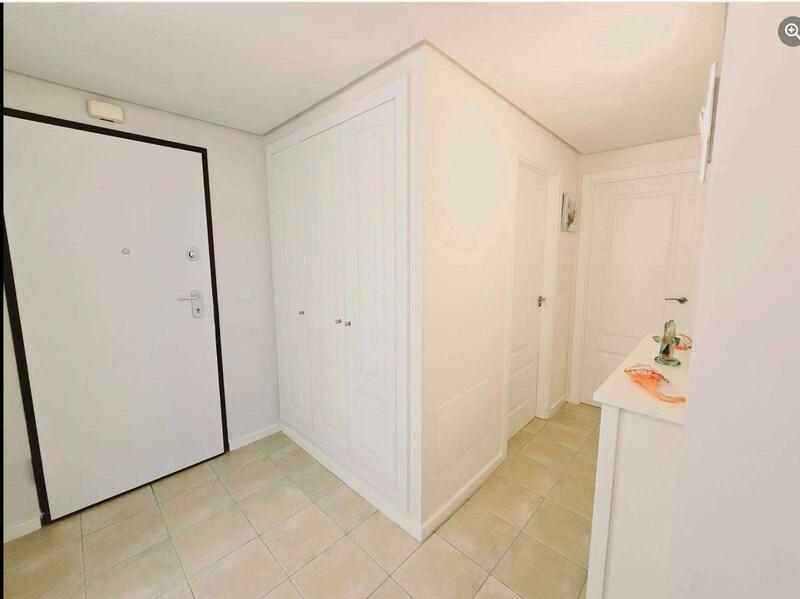 2 slaapkamer Appartement Te koop 2 slaapkamer Appartement Te koop