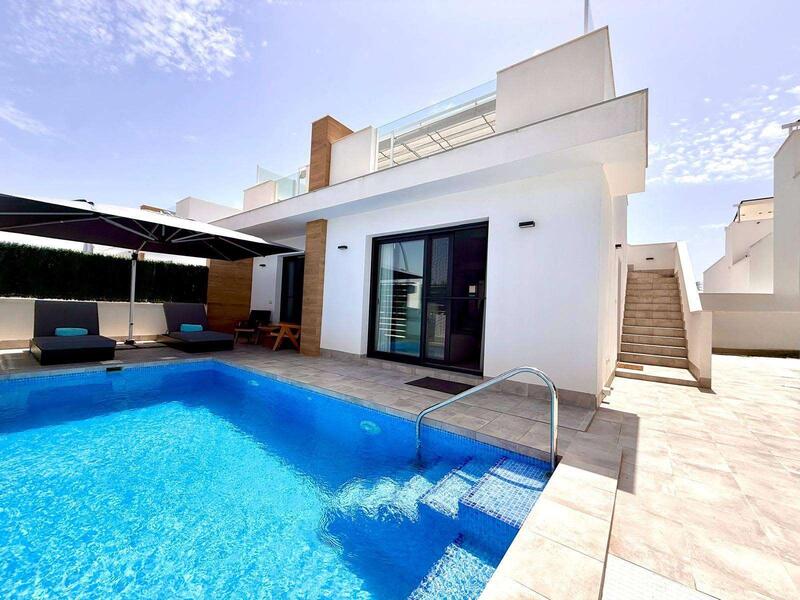 Villa en venta en Torre Pacheco, Murcia