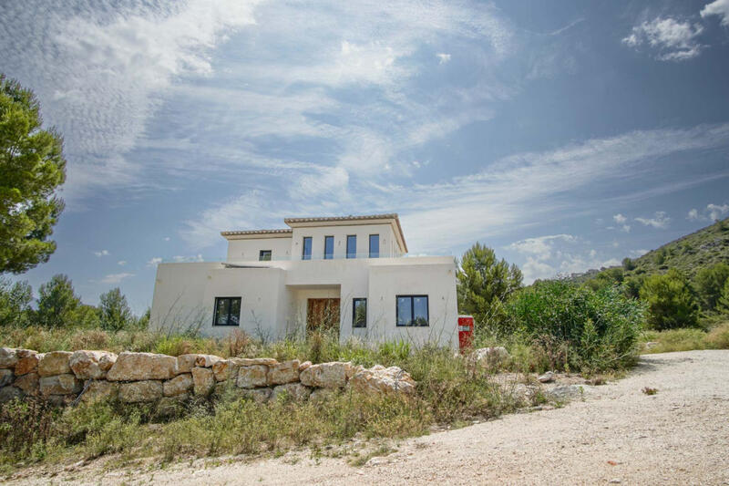 Villa til salg i Pedreguer, Alicante