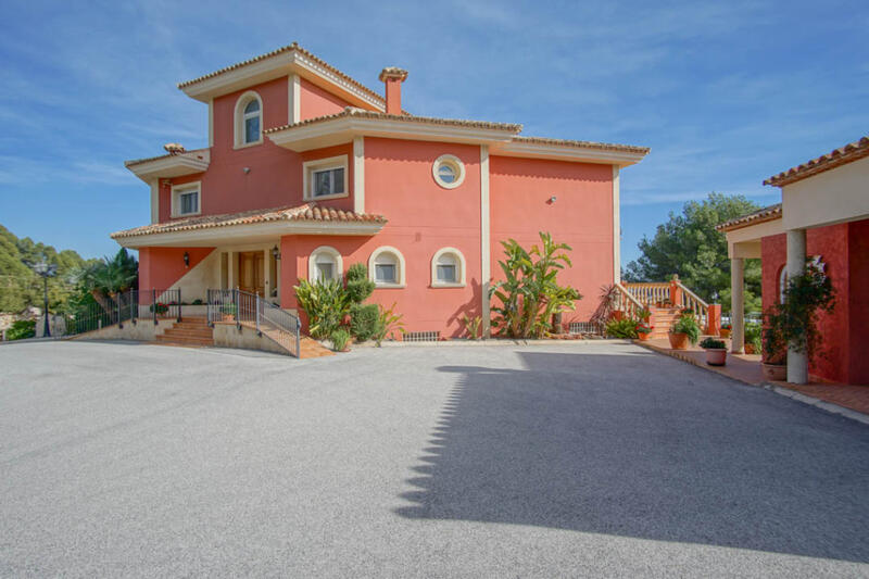 Villa à vendre dans El Tosalet (Alfaz del Pi), Alicante