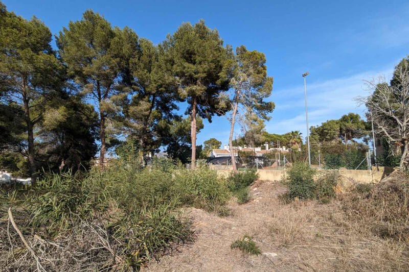 земля продается в Moraira, Alicante