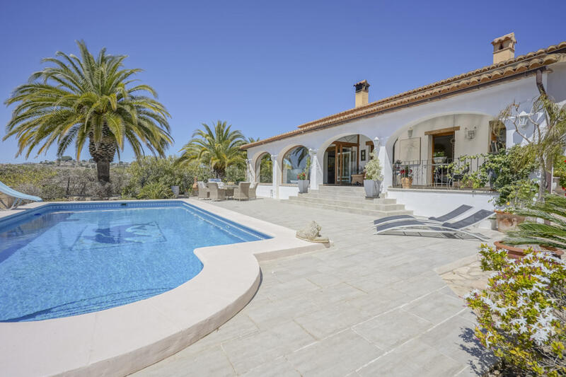 Villa Te koop in Benissa, Alicante