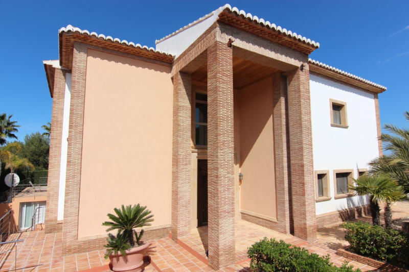 Villa for sale in Javea, Alicante