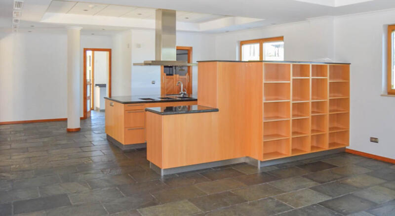 7 slaapkamer Villa Te koop 7 slaapkamer Villa Te koop