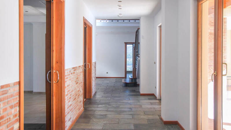 7 slaapkamer Villa Te koop 7 slaapkamer Villa Te koop