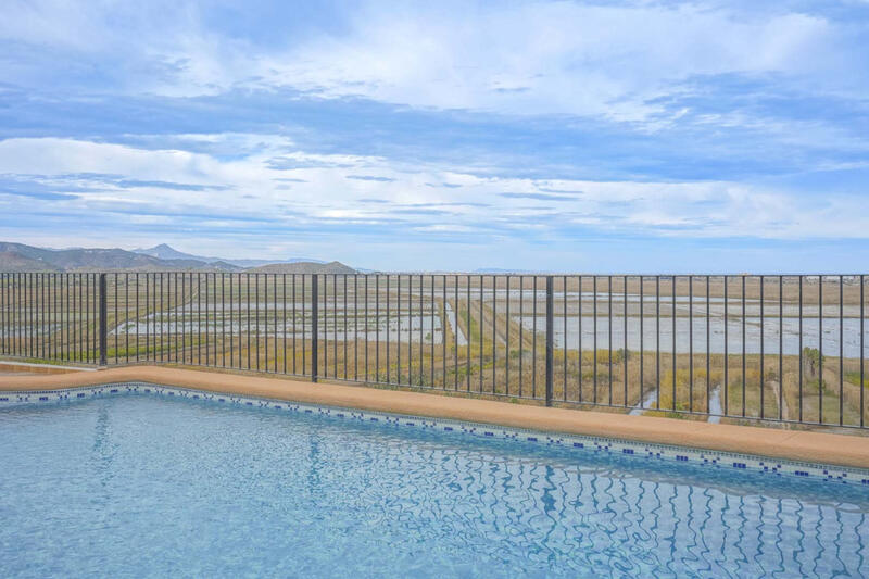 Villa til salgs i Pego, Alicante