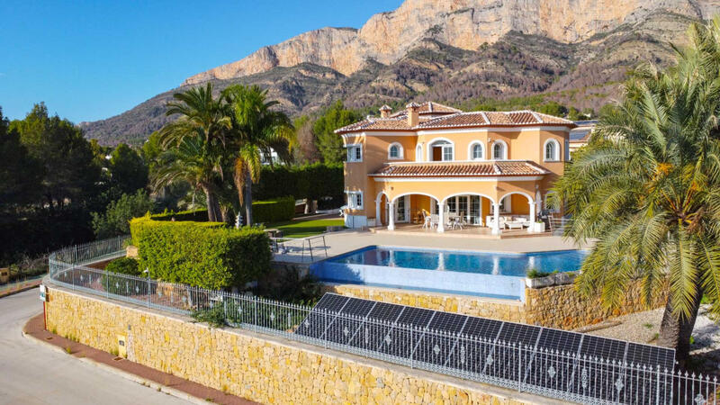Villa til salgs i Javea, Alicante
