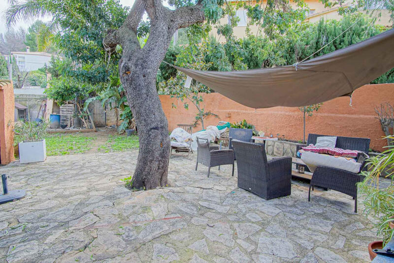 6 bedroom Villa for sale