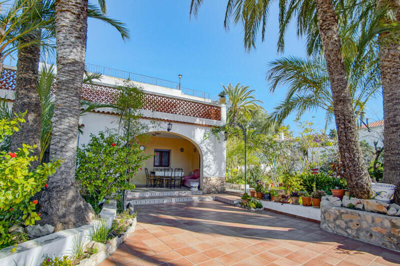 7 bedroom Villa for sale