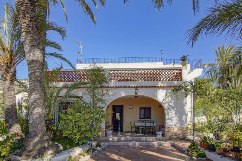 7 bedroom Villa for sale