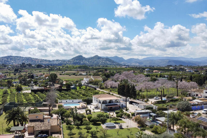 Villa til salg i Denia, Alicante