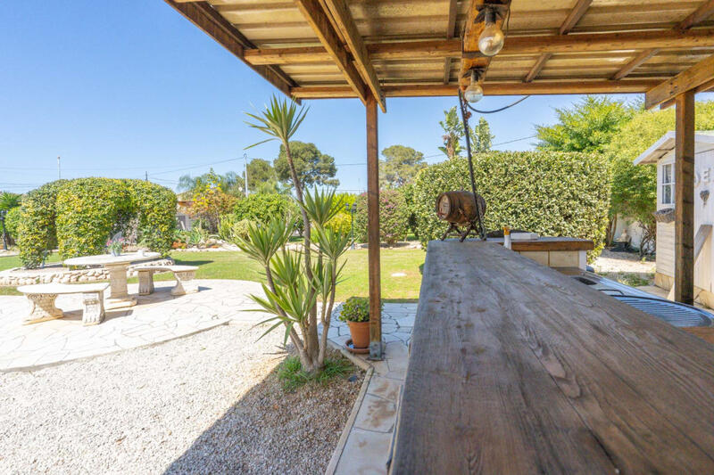 6 bedroom Villa for sale