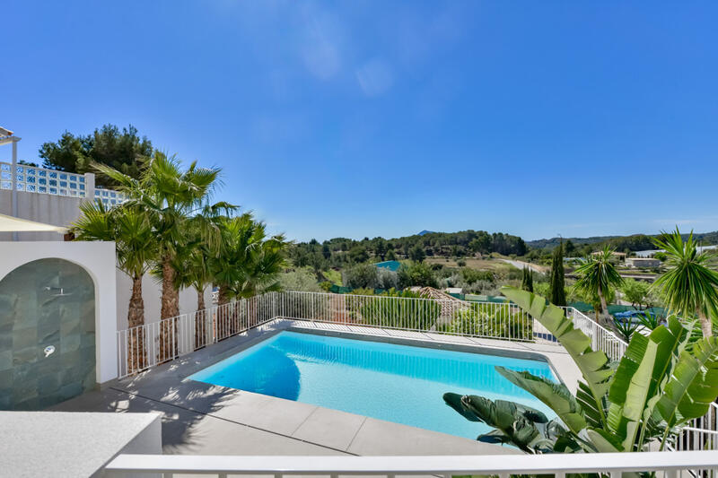 5 bedroom Villa for sale