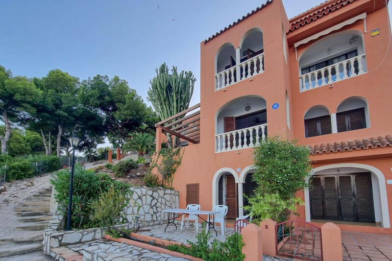 Rekkehus til salgs i Calpe, Alicante
